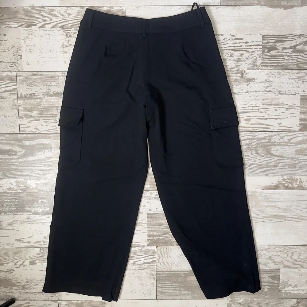 Motel Cargo Pants Womens Medium Black Twill Relaxed Fit Pleated Pockets Utility - Picture 7 of 8